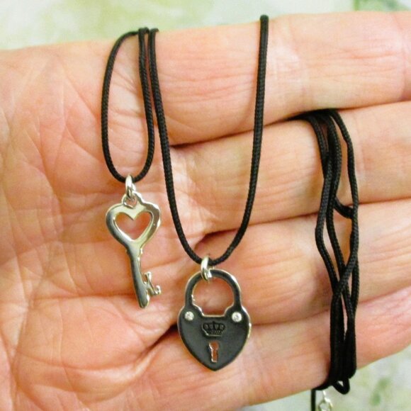 JUICY COUTURE Padlock Key Charm Necklace Pair ~ Juicy Couture LOVE Charm Set - Picture 8 of 14